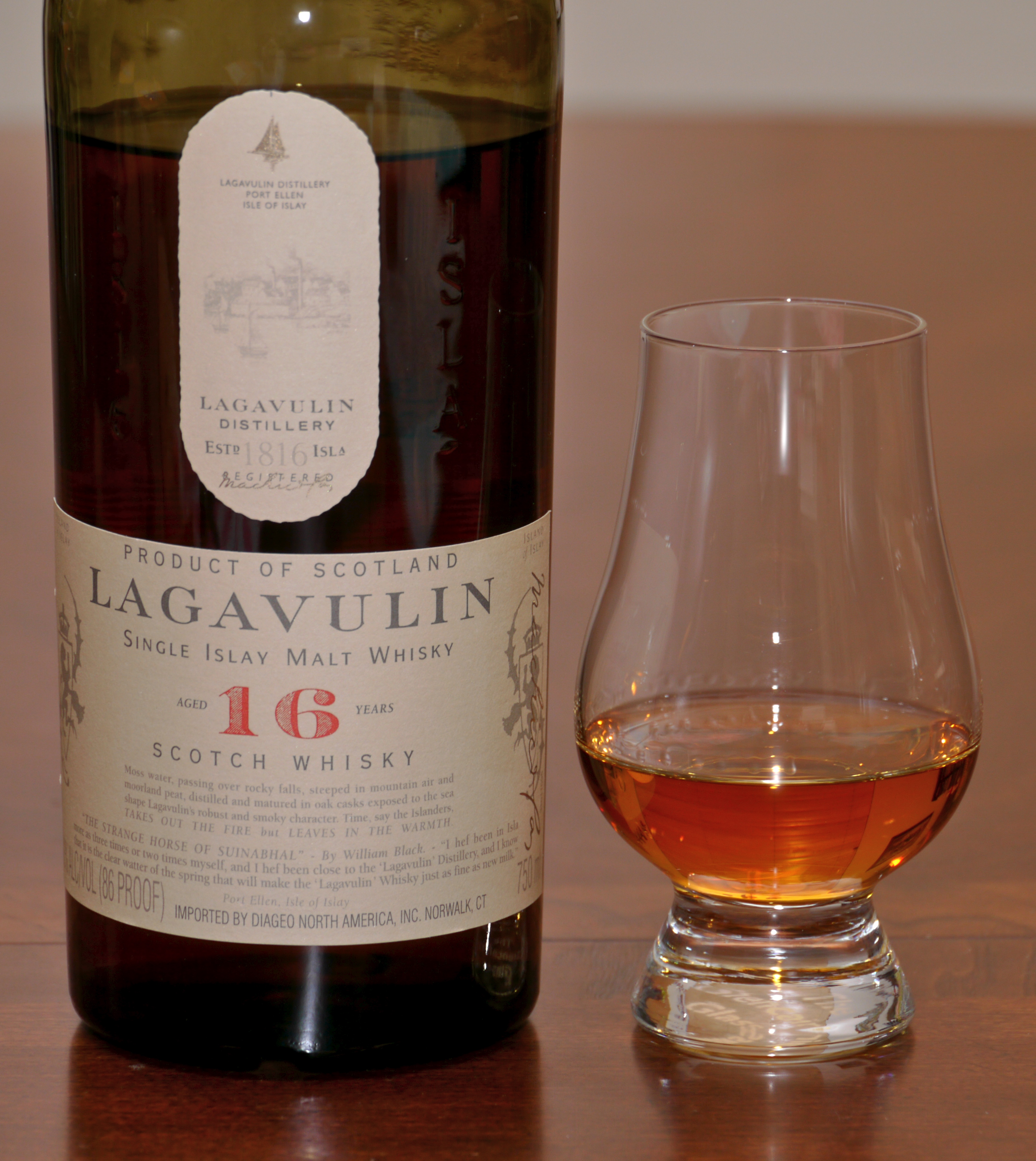 Revisiting a favorite: Lagavulin 16 (2009) | Scotch